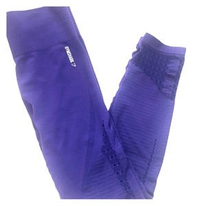 GymShark ENERGY+ SEAMLESS LEGGINGS in Indigo!